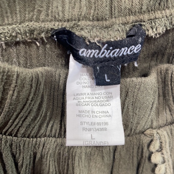 Ambiance Boho Festival Shorts Pompom Trim Olive Green Gauzy Rayon Overlapping - Picture 8 of 10